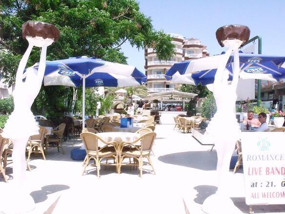 Romance Hotel
